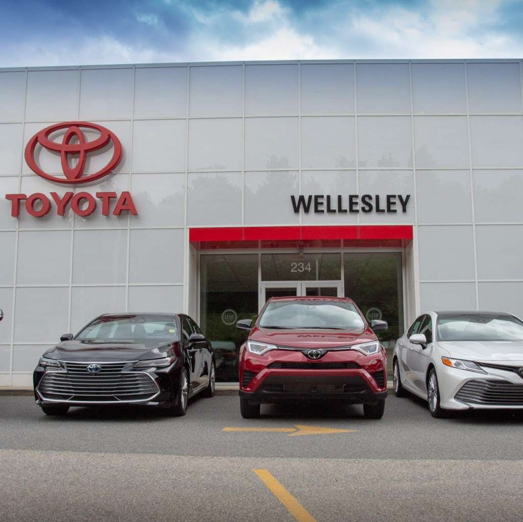 Wellesley Toyota Service Department | 234 Worcester St, Wellesley, MA 02481, USA | Phone: (781) 239-6700