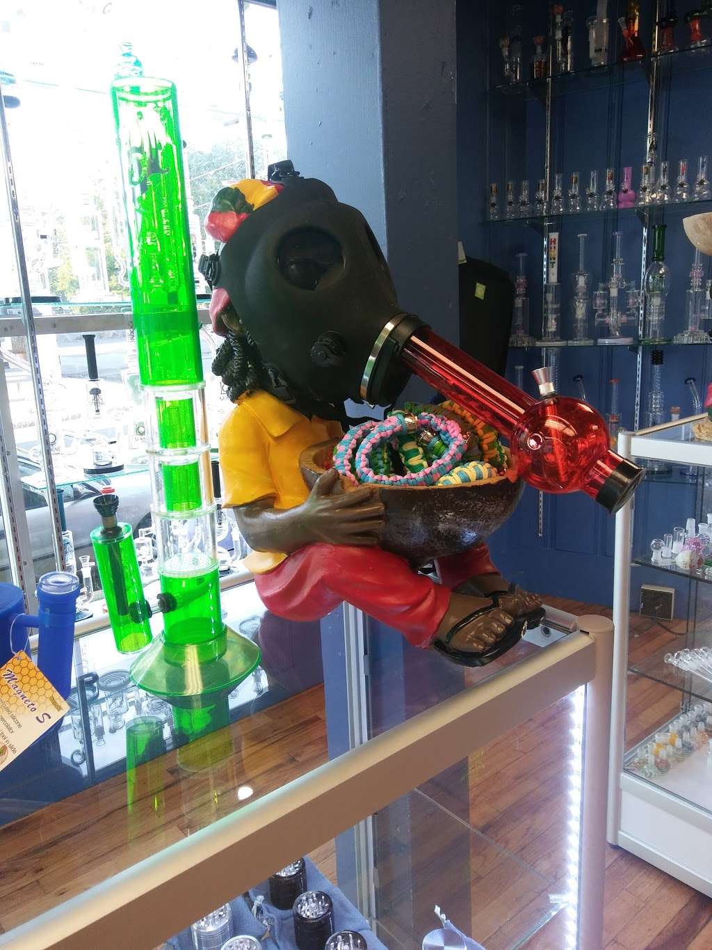 Boston Smoke Shop | 184 Washington St, Gloucester, MA 01930, USA | Phone: (617) 714-4079