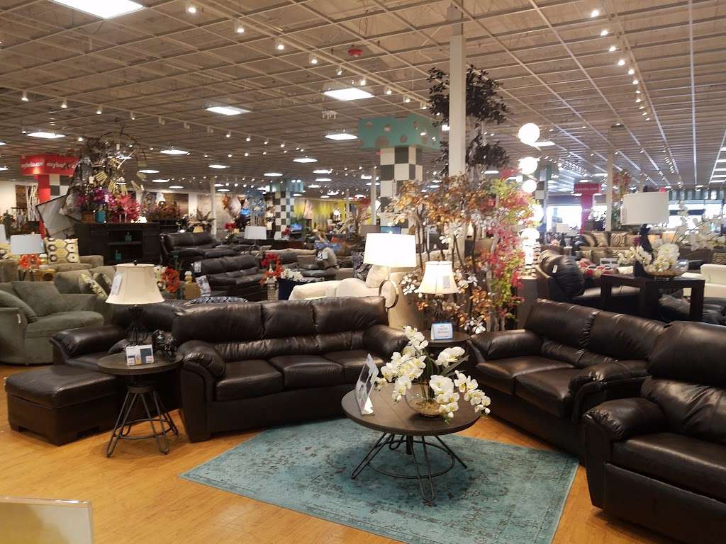 Bob’s Discount Furniture and Mattress Store | 15830 South La Grange Road, Orland Park, IL 60462 | Phone: (708) 942-5660