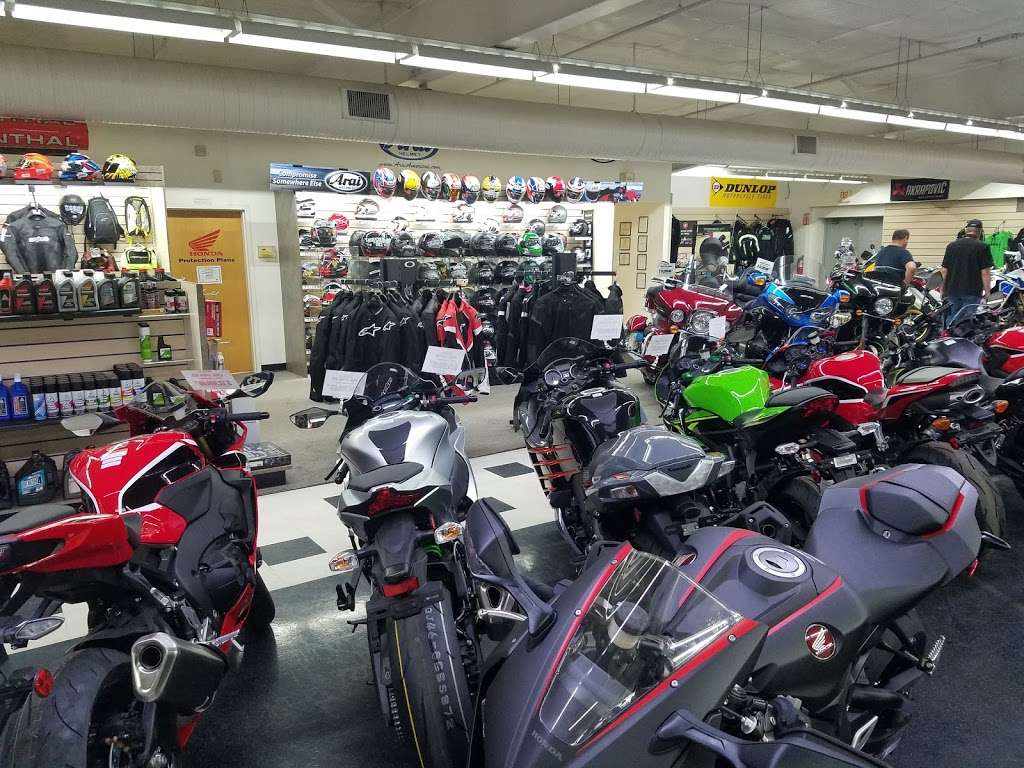 Naults Powersports - Windham | 60 Range Rd, Windham, NH 03087, USA | Phone: (603) 898-4466