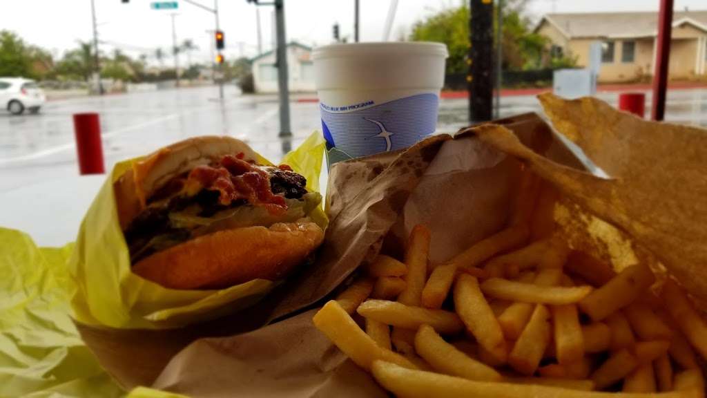 Lindas Burger | 4758 Maine Ave, Baldwin Park, CA 91706 | Phone: (626) 962-9257