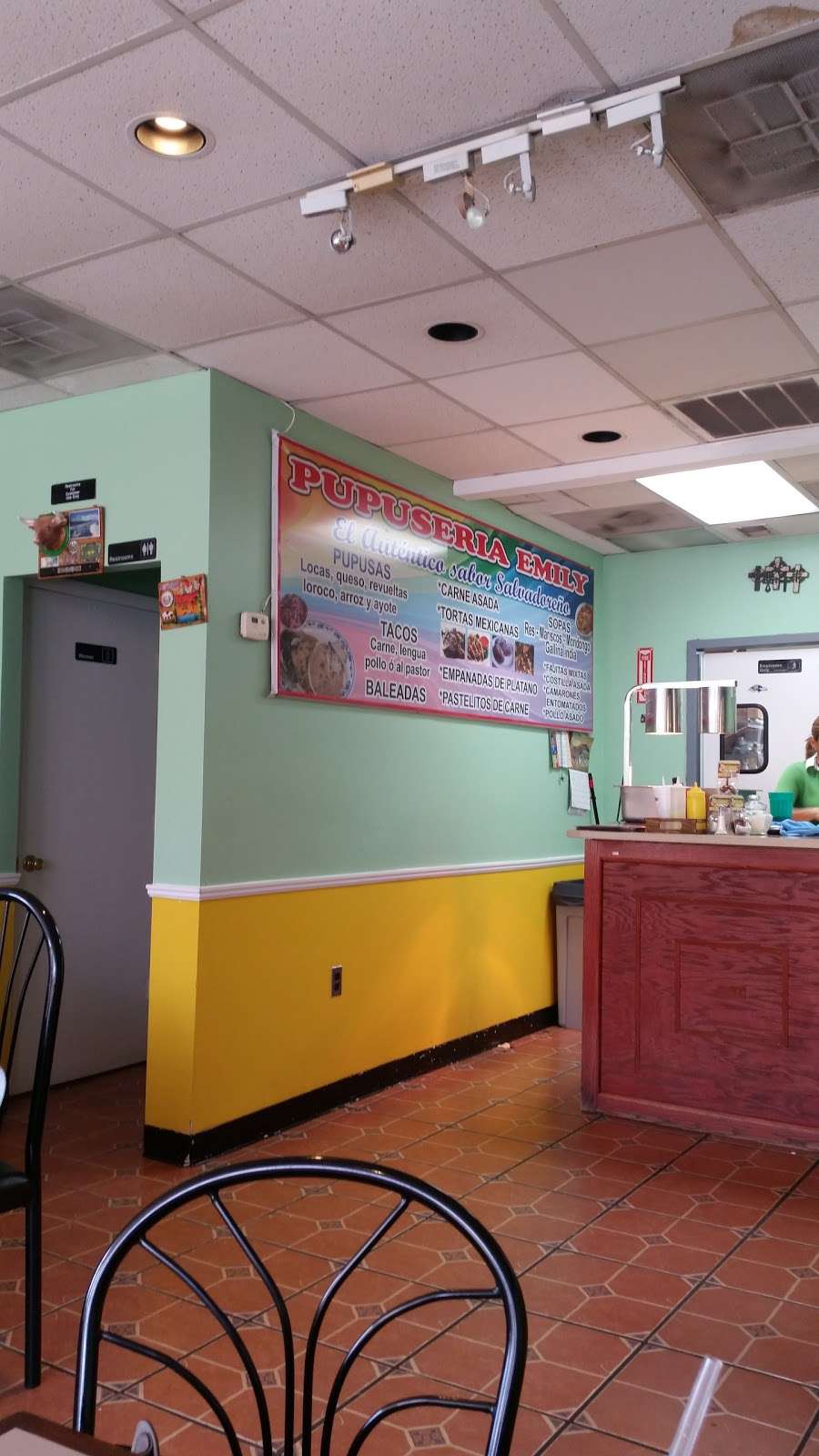 Pupuseria Emily | 6824 Riggs Rd, Hyattsville, MD 20783 | Phone: (301) 633-0767