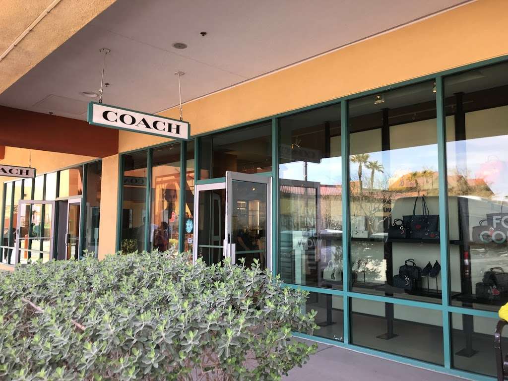 COACH BARSTOW | 2796 Tanger Way #300, Barstow, CA 92311, USA | Phone: (760) 253-2772