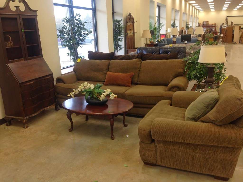 Loudoun Habitat ReStore | 700 Fieldstone Dr NE #146, Leesburg, VA 20176, USA | Phone: (571) 919-6330