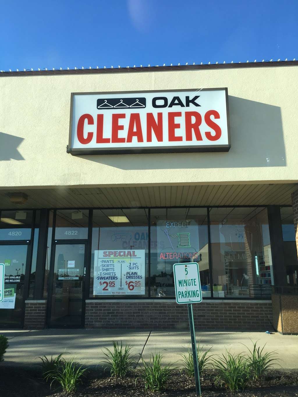 Angel Cleaners - laundry  | Photo 1 of 2 | Address: 4650 147th St, Midlothian, IL 60445, USA | Phone: (708) 597-8387