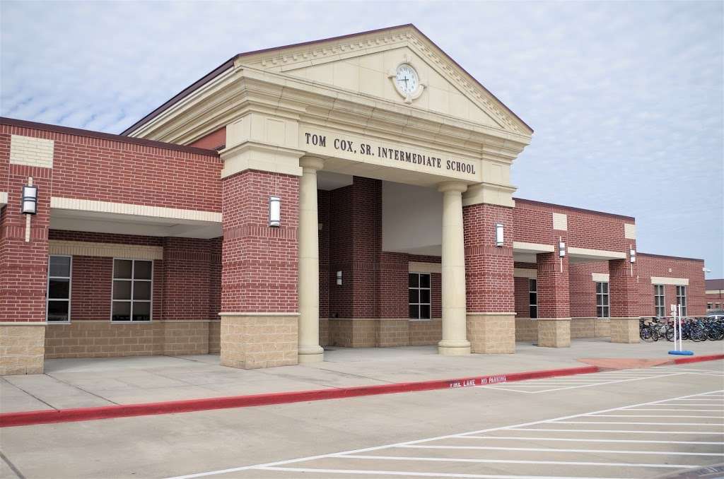 Cox Intermediate School | 3907, 3333 Waterbend Cove, Spring, TX 77386, USA | Phone: (281) 465-3200