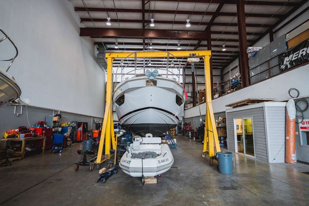 MarineMax Baltimore | 1800 S Clinton St, Baltimore, MD 21224, USA | Phone: (410) 732-1260