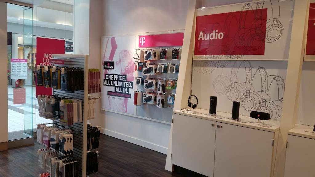 T-Mobile | 707 Neshaminy Mall #606, Bensalem, PA 19020, USA | Phone: (215) 364-2197