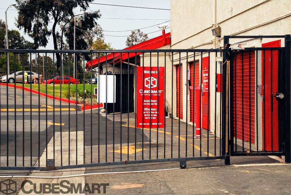 CubeSmart Self Storage | 2828 W 5th St, Santa Ana, CA 92703, USA | Phone: (714) 542-3866