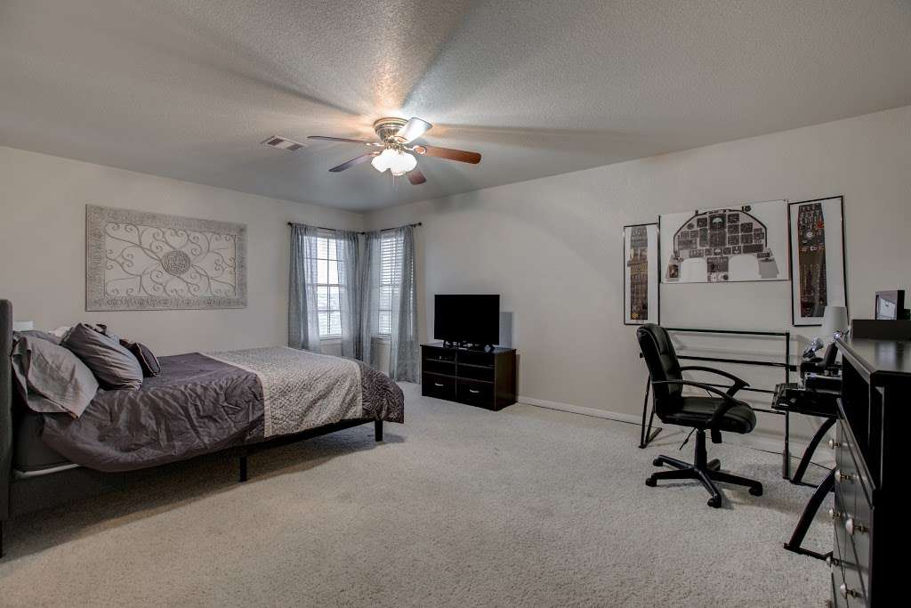 Military Crashpad at Springtree Cove | 100 Springtree Cove, Cibolo, TX 78108, USA | Phone: (844) 645-2723