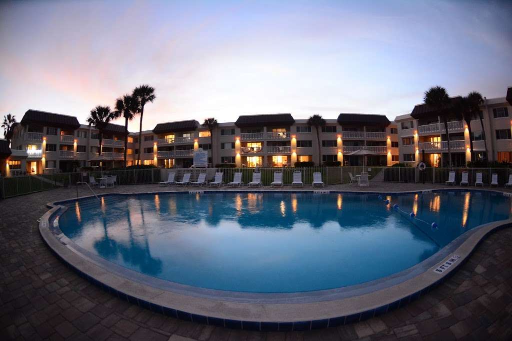 Chateau By the Sea | 3663 S Atlantic Ave, New Smyrna Beach, FL 32169, USA | Phone: (800) 448-1034