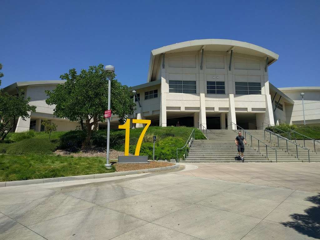Cal Poly Pomona College of Engineering Bldg 17 | College of Engineering, 3801 W Temple Ave, Pomona, CA 91768, USA