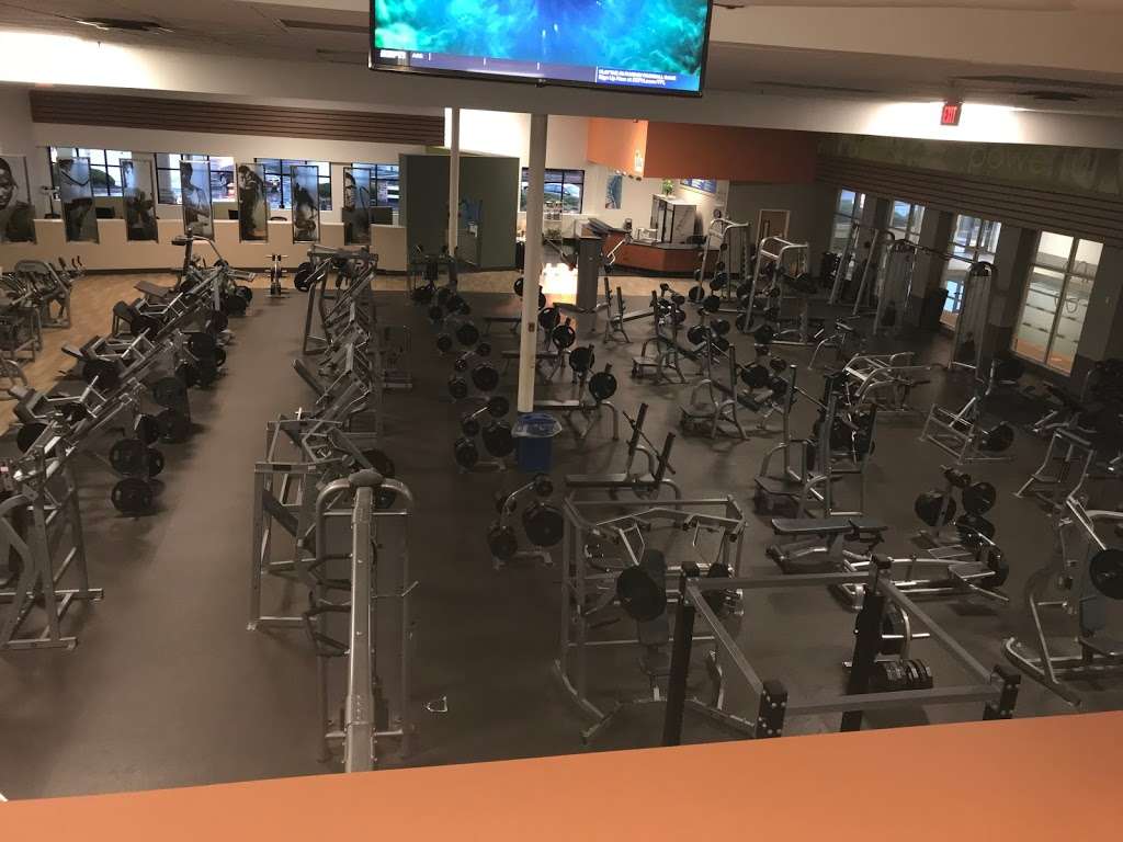 LA Fitness | 4300 Dearborn Cir, Mt Laurel, NJ 08054, USA | Phone: (856) 638-0419