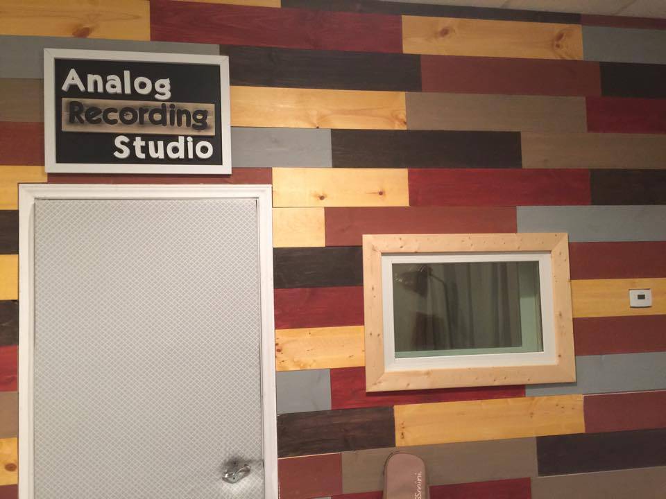 Analog Recording Studio | 1818 S Interstate 35 E #104, Carrollton, TX 75006, USA | Phone: (469) 200-6364