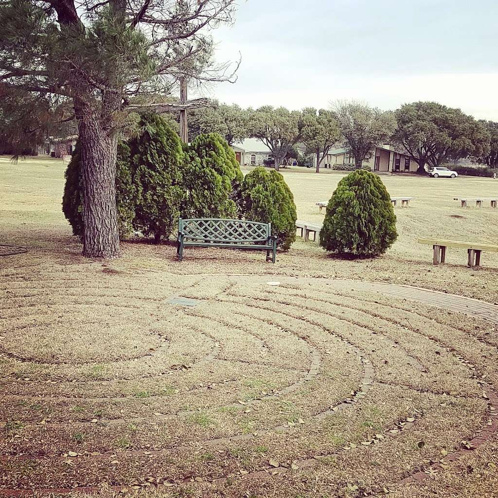 Labyrinth at Holy Covenant United Methodist | 3190-3198 N Josey Ln, Carrollton, TX 75007, USA