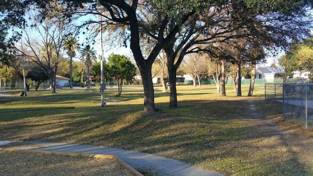 Rogiers Park | 209 Pleasant Dr, Balcones Heights, TX 78201, USA