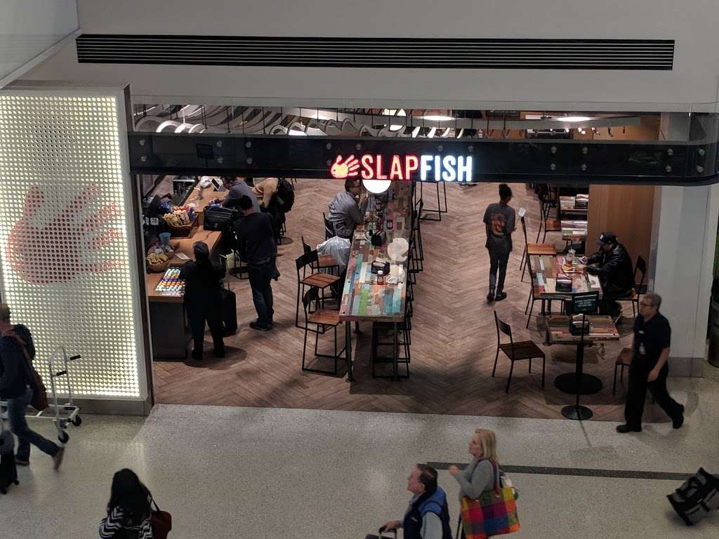 Slapfish | Terminal 2, 1 World Way, Los Angeles, CA 90045, USA | Phone: (424) 227-9380