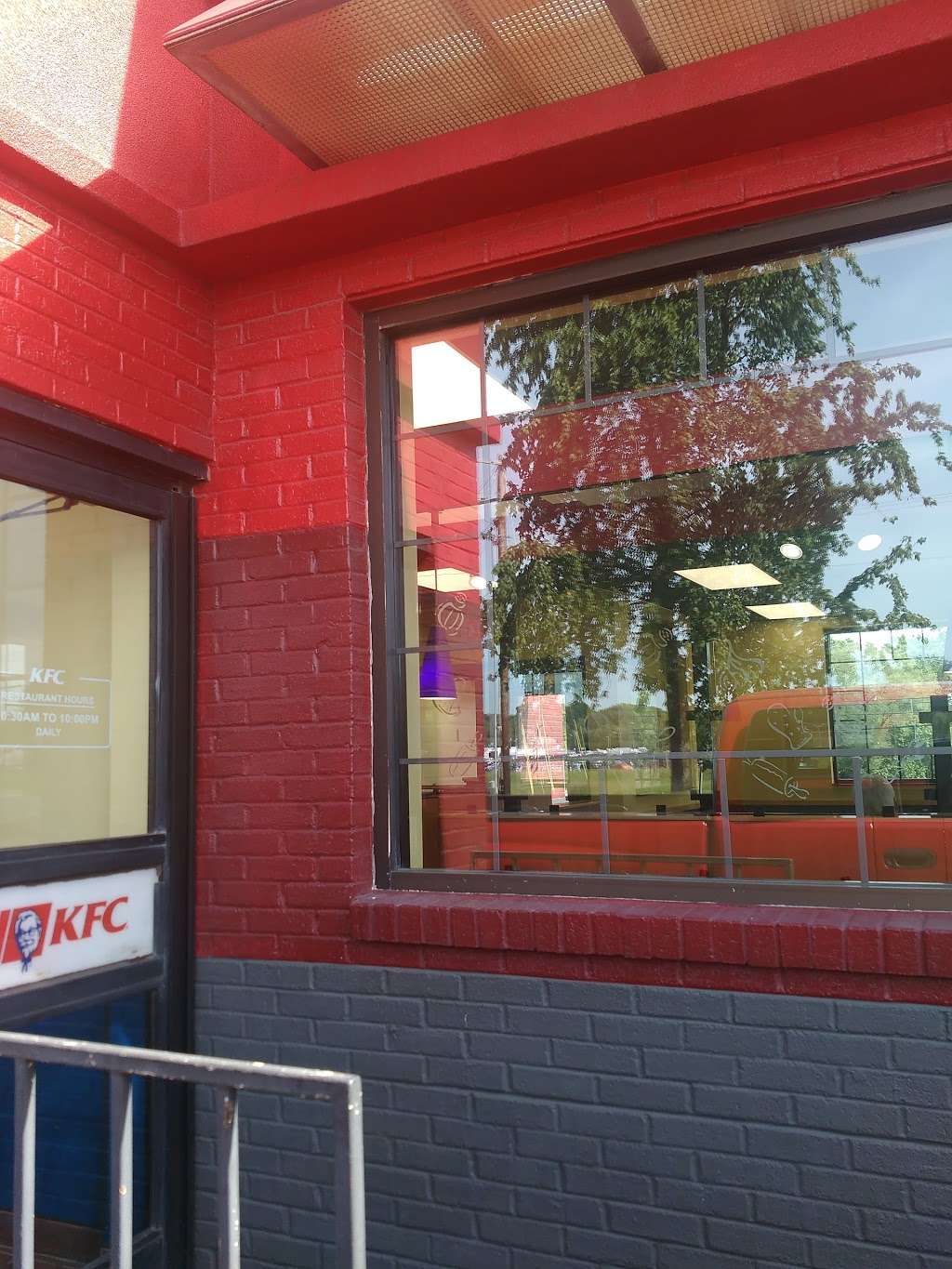 KFC | 9924 Highway 350 East, Raytown, MO 64133, USA | Phone: (816) 356-9650