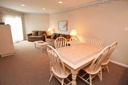 Capri Motor Lodge | 1033 Beach Ave, Cape May, NJ 08204 | Phone: (609) 884-4727