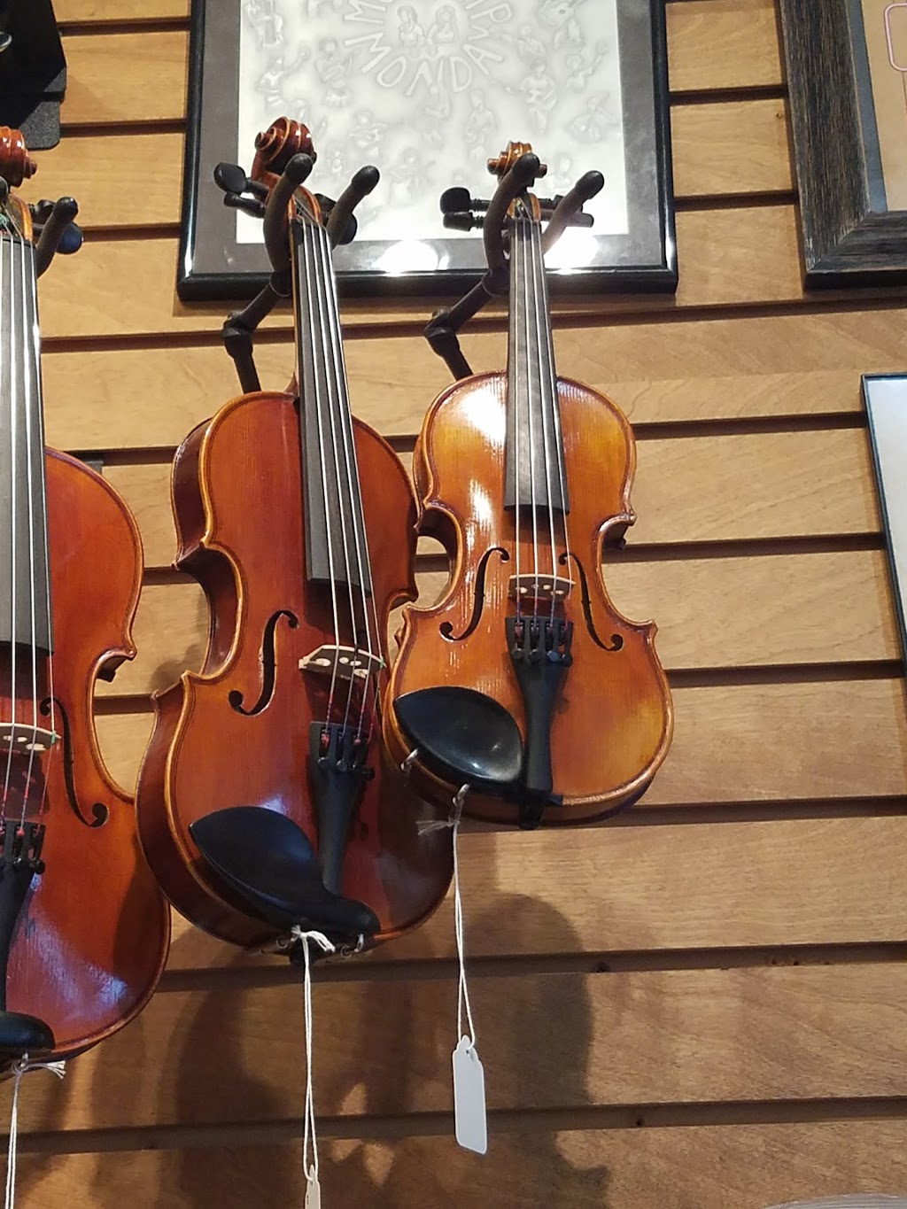 Beautiful Music Violin Shop | 925 Iowa St i, Lawrence, KS 66044, USA | Phone: (785) 856-8755