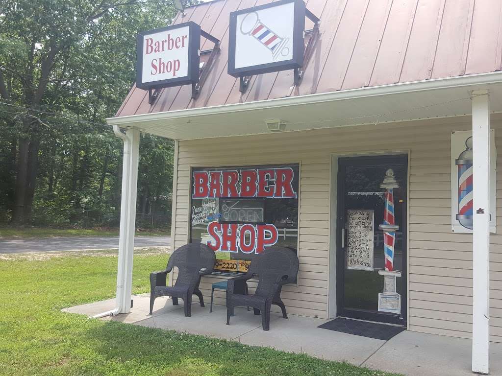 Paisanos Barber Shop | 290 Cassville Rd, Jackson, NJ 08527, USA | Phone: (732) 987-4974