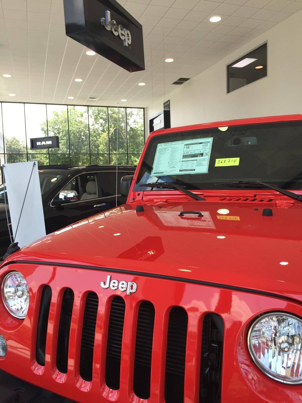 DARCARS Orange Park Chrysler Dodge Jeep Ram | 7233 Blanding Blvd, Jacksonville, FL 32244, USA | Phone: (904) 777-5500