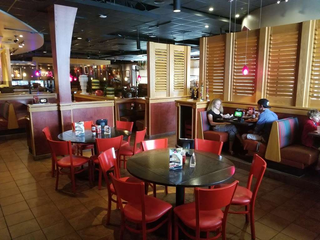 Red Robin Gourmet Burgers and Brews | 5537 S Williamson Blvd, Port Orange, FL 32128, USA | Phone: (386) 322-1570