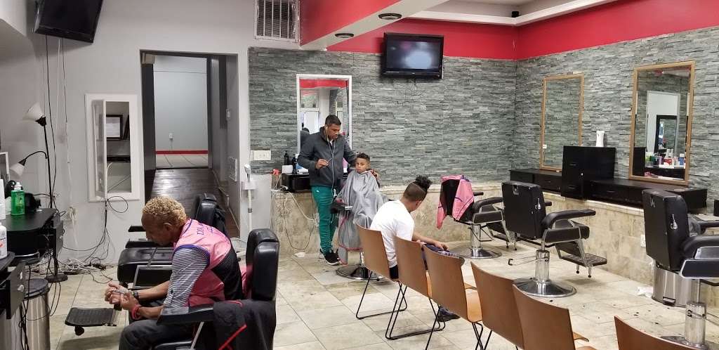 Diamond Cutz Barber Shop | 146 S Union St, Lawrence, MA 01843 | Phone: (978) 208-1436