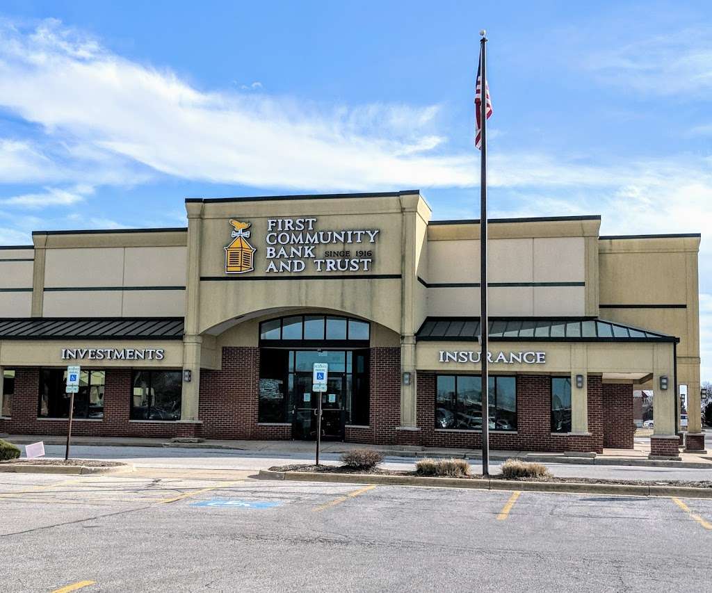 First Community Bank & Trust | 1111 S Dixie Hwy # 3B, Beecher, IL 60401 | Phone: (708) 946-2246