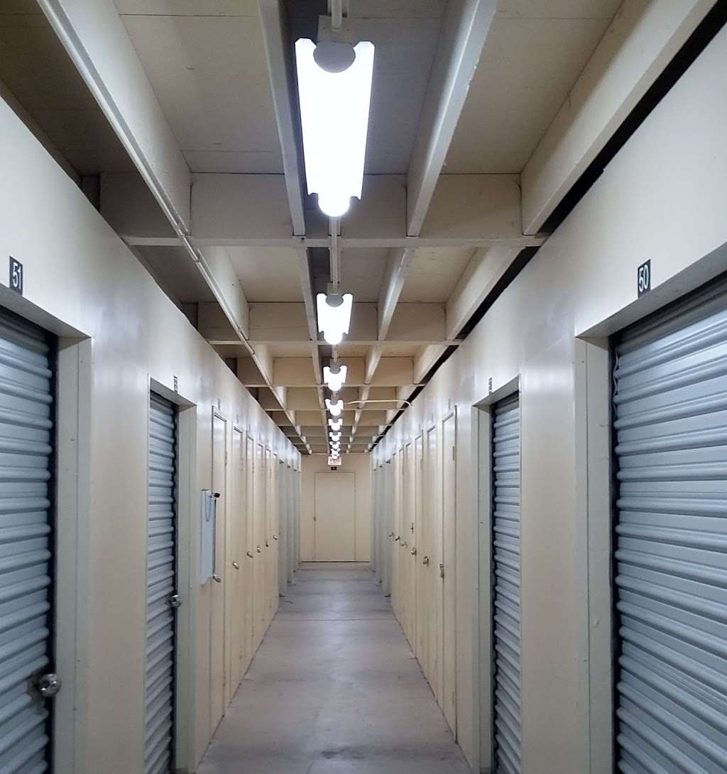 Storage West | 12305 World Trade Dr, San Diego, CA 92128 | Phone: (858) 487-8445