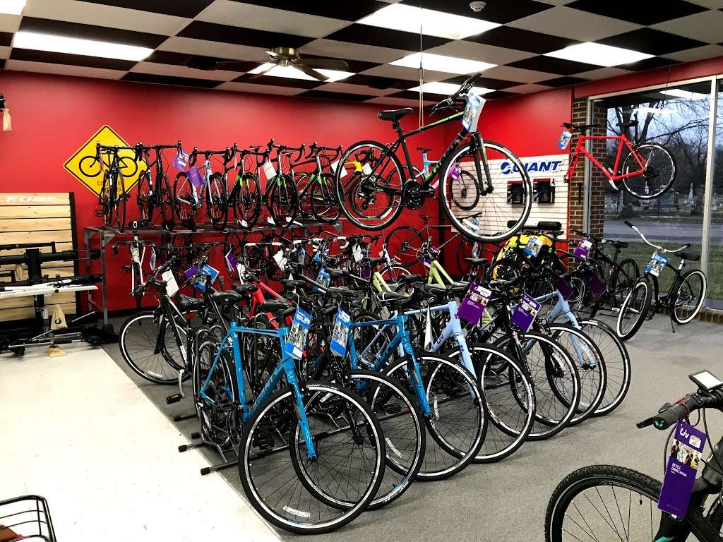 Columbus Cycling & Fitness | 833 16th St, Columbus, IN 47201, USA | Phone: (812) 372-7486