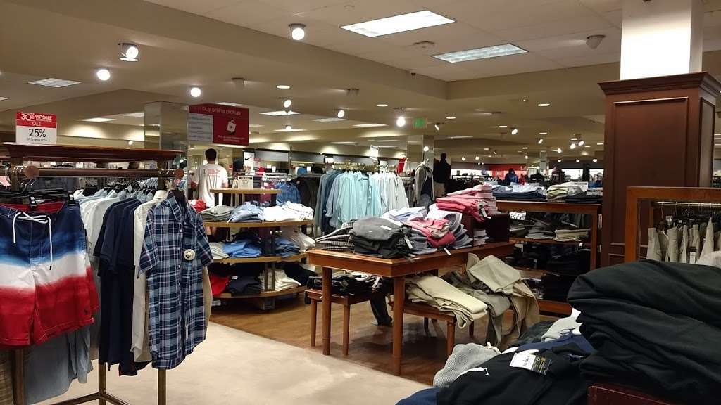 Macys | 3068 E 3rd St, Bloomington, IN 47401, USA | Phone: (812) 333-8781