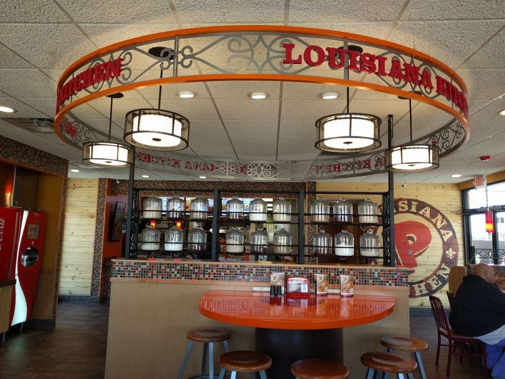 Popeyes Louisiana Kitchen | 8950 N Central Ave, Phoenix, AZ 85020, USA | Phone: (602) 331-2434