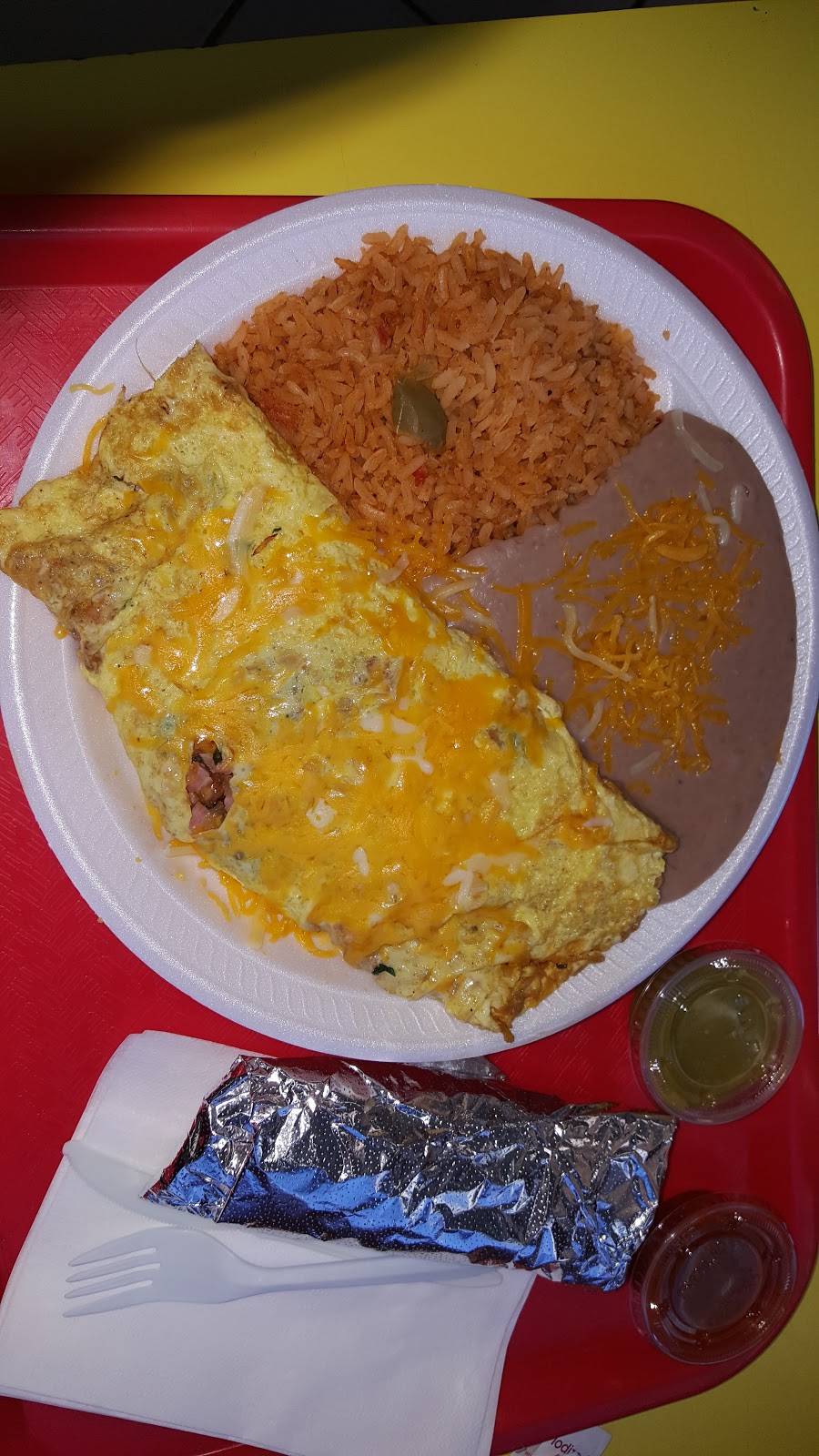 Arsenios Mexican Food | 2615 S Elm Ave, Fresno, CA 93706, USA | Phone: (559) 266-3463