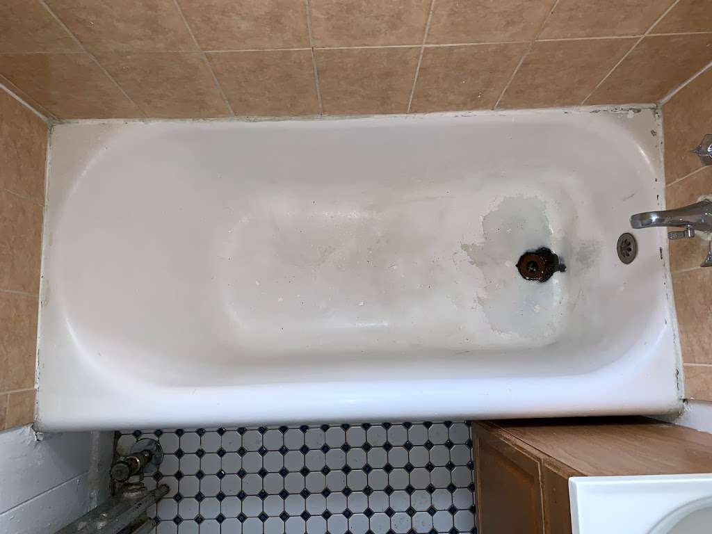 Bathtub Refinishing - Eco Project | 6157 N Sheridan Rd # 24C, Chicago, IL 60660 | Phone: (312) 709-0190