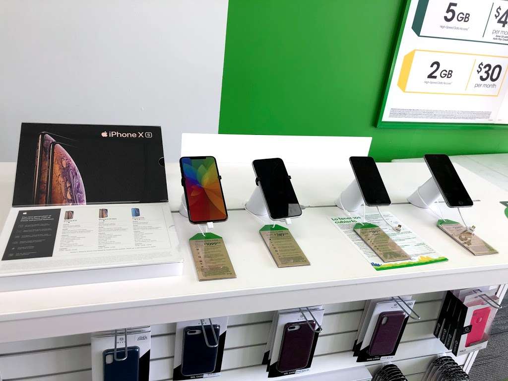 Cricket Wireless Springs Road | 2513 Springs Rd NE, Hickory, NC 28601, USA | Phone: (828) 855-2221