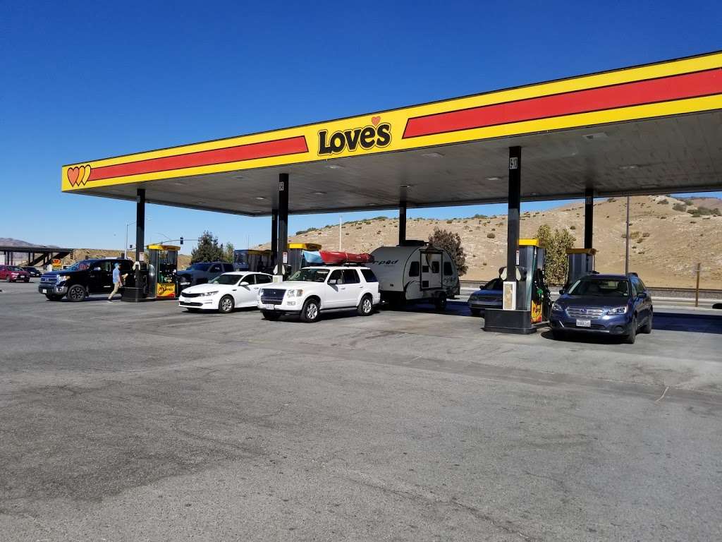 Love’s | 2000 E Tehachapi Blvd, Tehachapi, CA 93561, USA | Phone: (661) 823-1484