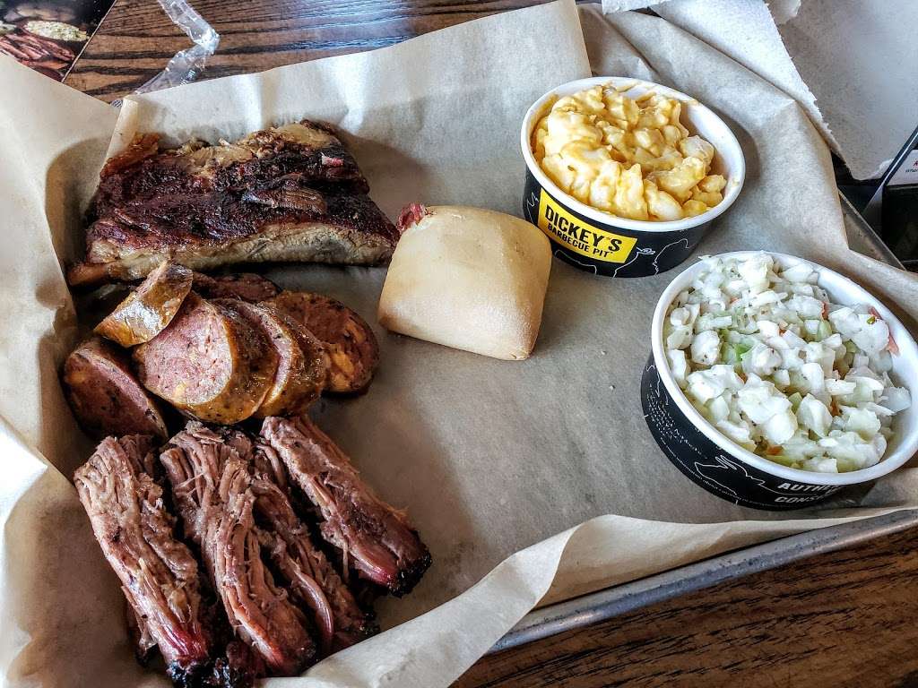 Dickeys Barbecue Pit | 886 E Alosta Ave, Azusa, CA 91702, USA | Phone: (626) 334-0003