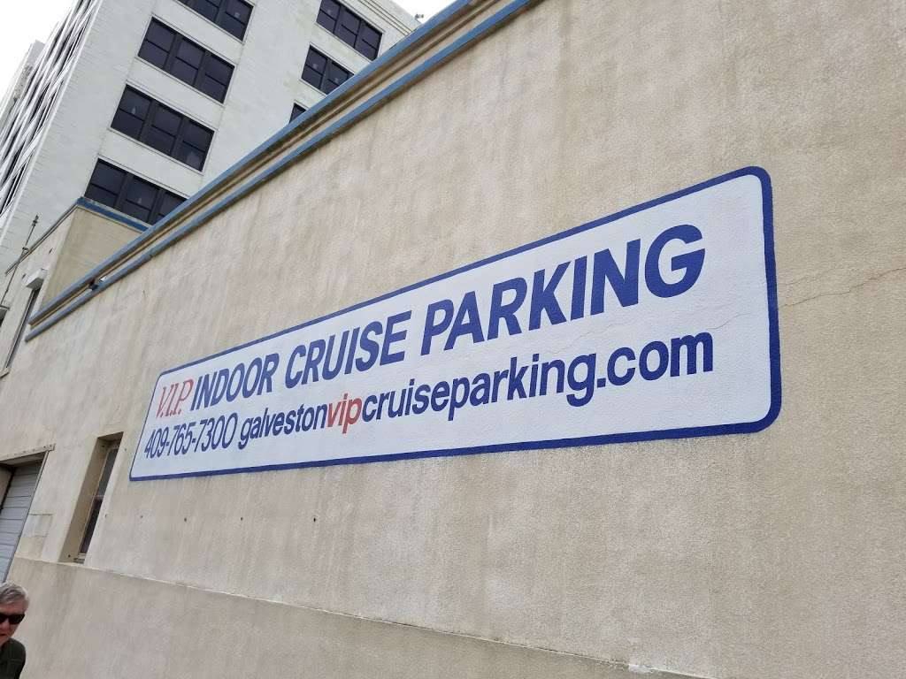 Galveston Park N Cruise | 2514 New Strand St, Galveston, TX 77550, USA | Phone: (866) 479-7275