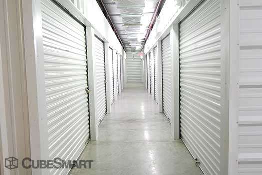 CubeSmart Self Storage | 9109 Hughes Ranch Rd, Pearland, TX 77584, USA | Phone: (281) 485-6200