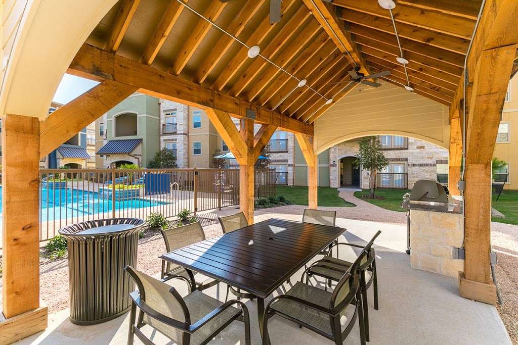 The Loop Apartments | 3400 N Loop 336 W, Conroe, TX 77304 | Phone: (936) 703-5311