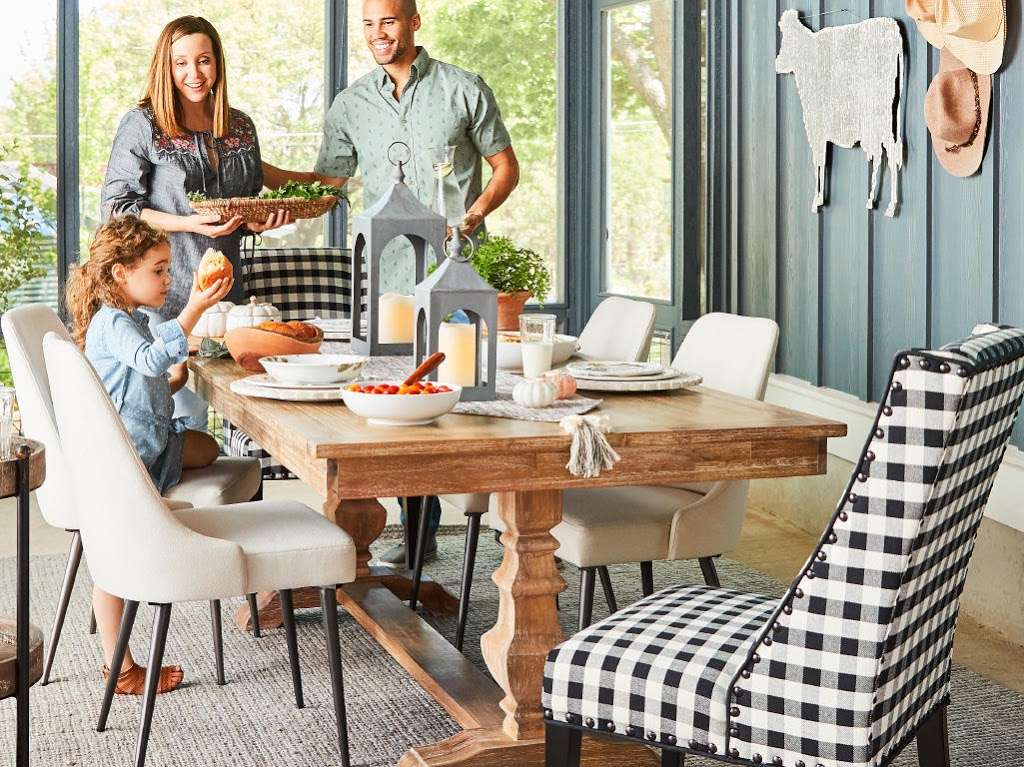 Pier 1 | 407 Arena Hub Plaza, Wilkes-Barre Township, PA 18702, USA | Phone: (570) 829-3455