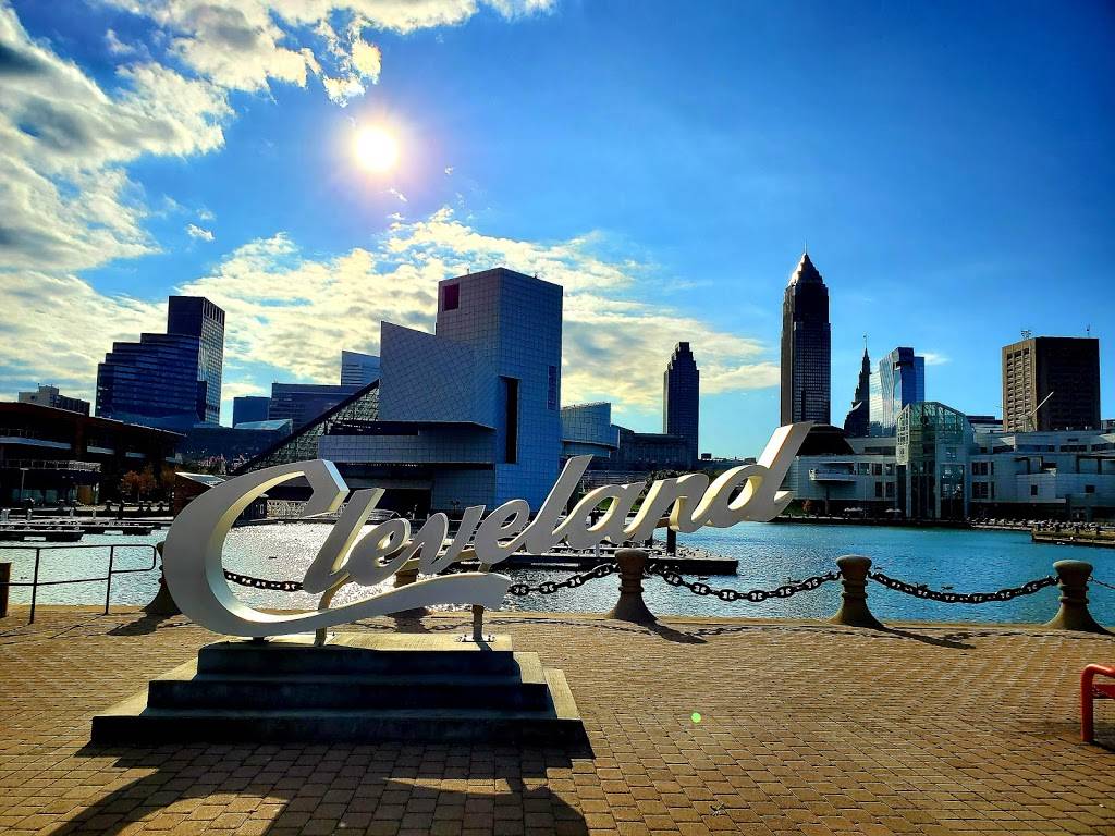 Voinovich Bicentennial Park | 800 E 9th Street Pier, Cleveland, OH 44114, USA | Phone: (216) 664-2570