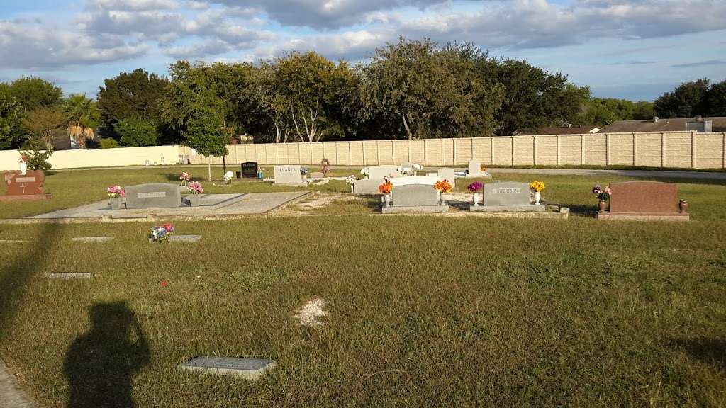 Wetmore Community Cemetery | Higgins Rd, San Antonio, TX 78217, USA | Phone: (210) 862-3850