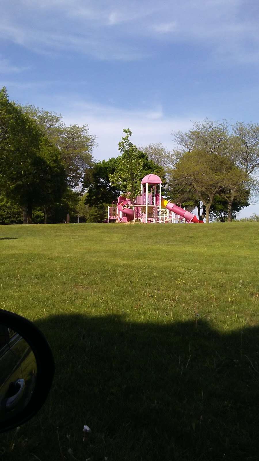 Mitchell Airport Park | 4446 S Logan Ave, Milwaukee, WI 53207, USA | Phone: (414) 257-7275