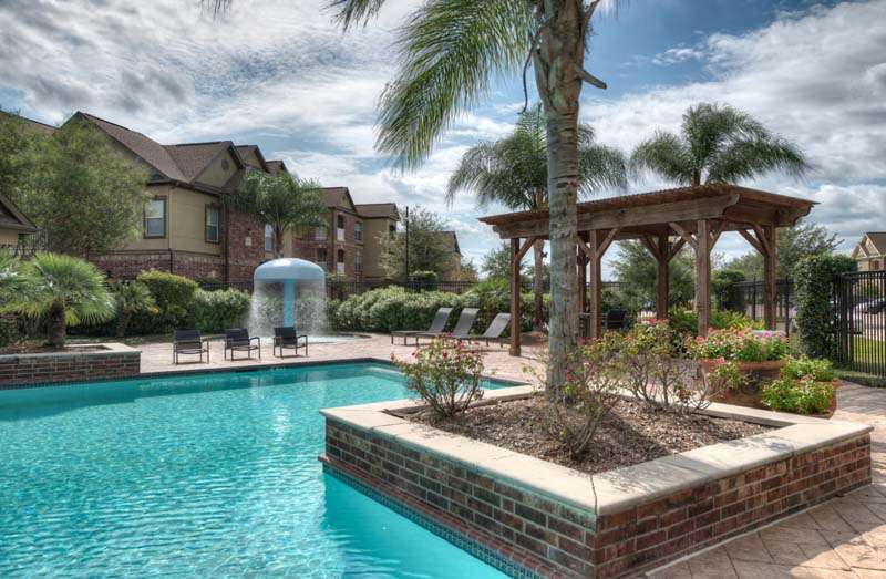 The Villas at Shadow Creek Apartments | 2020 Business Center Dr, Pearland, TX 77584, USA | Phone: (281) 864-3502