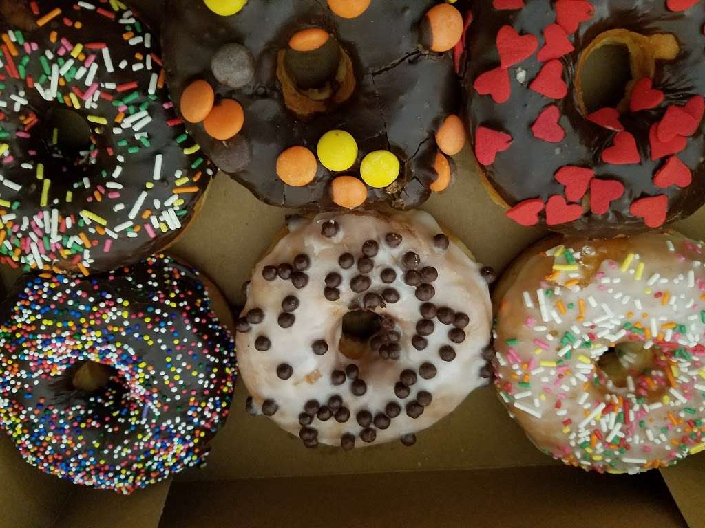 Real Donuts Inc. | 2212 E Cheyenne Ave, North Las Vegas, NV 89030 | Phone: (702) 649-6357