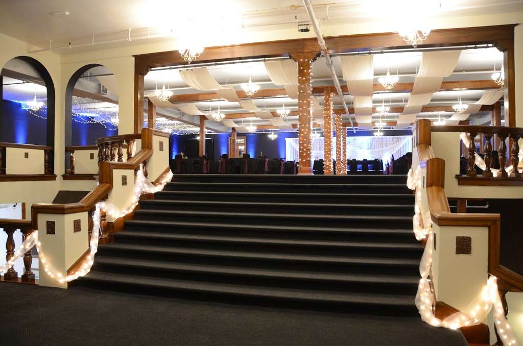 Walton Centre Wedding, Banquet & Event Hall | 100 W Locust St, Fairbury, IL 61739, USA | Phone: (815) 692-2616