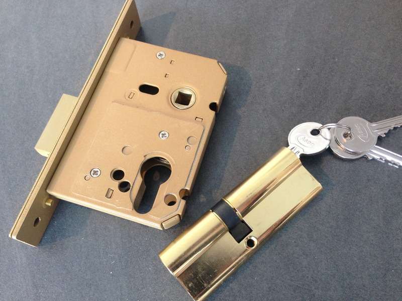 About-Turn Locks - Epsom Pro Locksmiths | 303 Fir Tree Rd, Epsom KT17 3LF, UK | Phone: 01372 727104