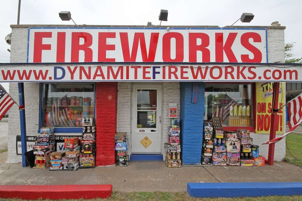 Dynamite Fireworks | 4218 Calumet Ave, Hammond, IN 46320 | Phone: (219) 937-4090